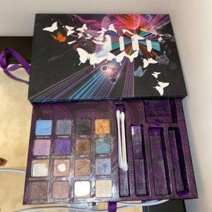 Urban Decay Butterfly Book Of Shadows 4 IV limited edition